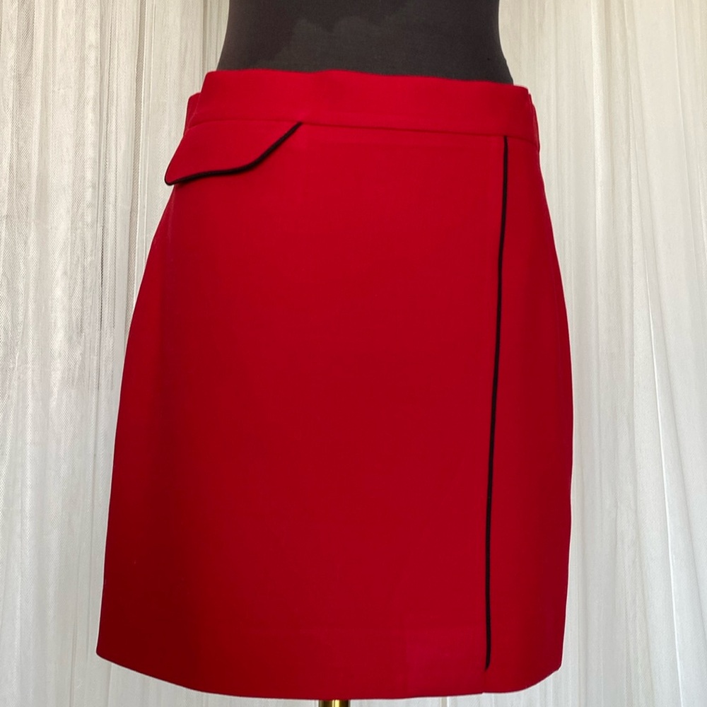 Escada cherry red wool blend mini skirt! Size 38 (6) USA